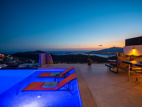  gece  -  Kasım
  | Kalkan Kördere'de Muhafazakar Aileler İçin Özel Havuzlu Villa